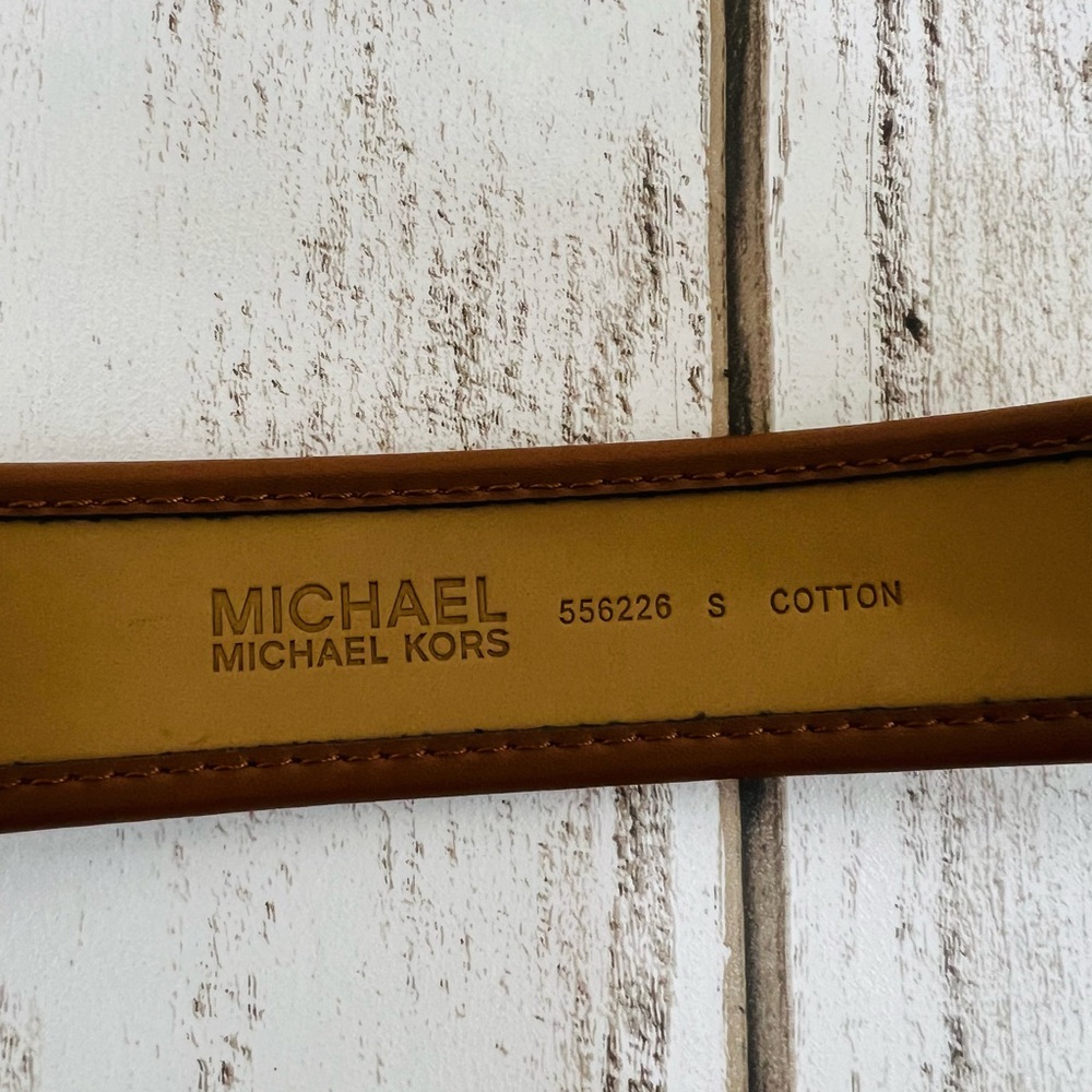 Michael Kors Women’s Signature Canvas Belt Small - Picture 10 of 11